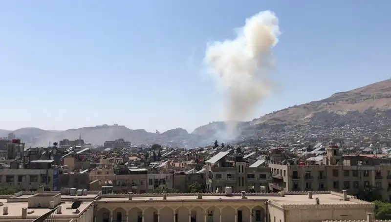 İsrail, Süveyda Kentinin Çevresinde Gerginlik Yaratan Bombardıman Gerçekleştirdi