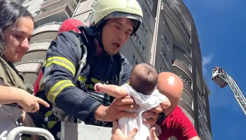 Kayseri'de 14 Katlı Binada Büyük Yangın: Olayın Detayları ve Gelişmeler