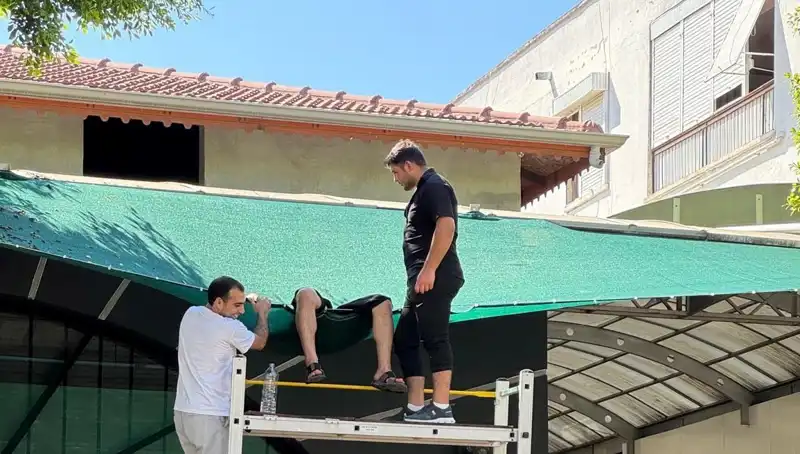 Dengesini Kaybedip Balkondan Düşen Genç Kızın Hikayesi
