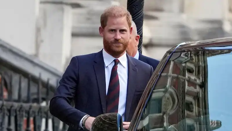 Prens Harry: Ailemle Barışmak İstiyorum, Geçmişi geride bırakma çabası
