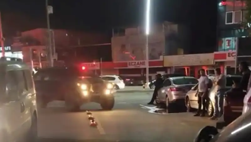 Hayatın Kıyısında: Kardeşi Annesini Yaraladı, Ablası Kanlı Bir Karara İmza Attı