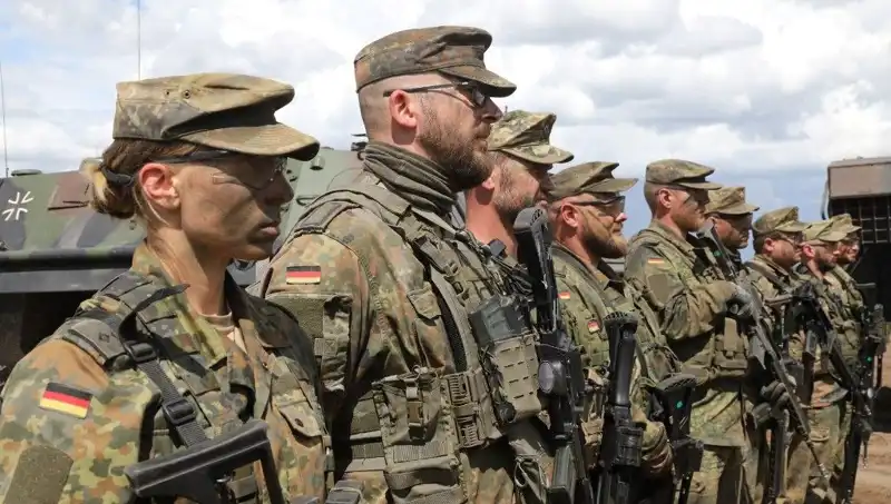 Almanya, Güvenlik Stratejisini Güçlendiriyor: Rusya'ya Asker Gönderiyor