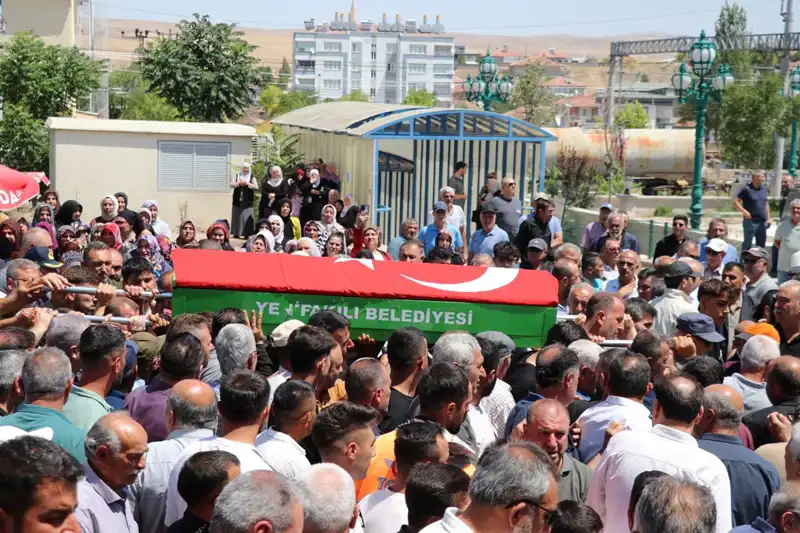 MHP'li Belediye Başkanı Son Yolculuğuna Uğurlandı: Şehir Sarsıldı