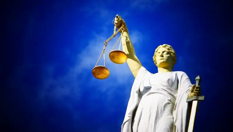 Dünya Hukuk Günü: Adaletin ve Hukukun Önemi Üzerine Düşünceler