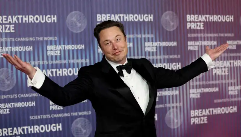 Elon Musk, X’in Yeni Mesajlaşma Uygulamasını Duyurdu: Flört Sitesi Mi Olacak?