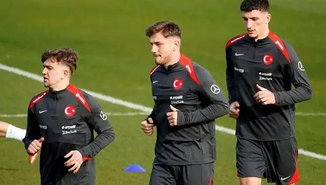 Fenerbahçe ile Anılan Yıldız Futbolcu Galatasaray’a İmza Atıyor, Transfer Şoku!