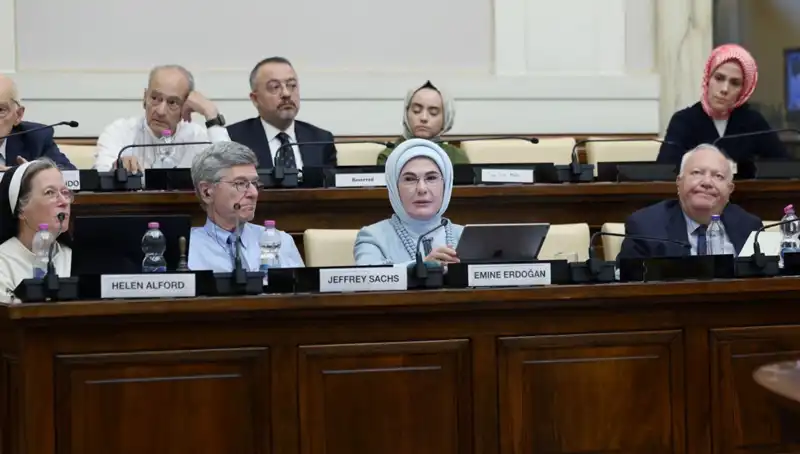 Emine Erdoğan'dan Vatikan'da Çarpıcı Açıklama: "Dünya 5'ten Büyüktür"