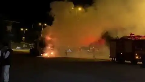 Zonguldak'ta Seyir Halindeki TIR alev alev yandı, sürücüsü son anda kurtuldu!