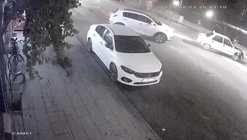 Yaya Geçidinde Korkunç Kaza: Yaya Yol Vermek İstedi, Feci Sonuç!