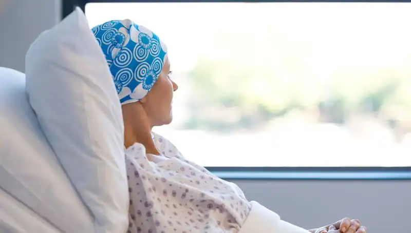 Beyin Kanserinin Gölgelerinde Kaybolan Belirti: Doktorlar Neden Fark Etmedi?