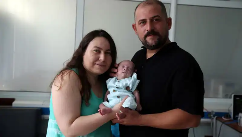 800 Gram Doğdu: Minik Bebeğin 4 Ay Süren Hayatta Kalma Mücadelesi