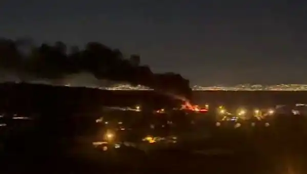 Yalova'da Depo Yangını: İtfaiyeci Dumandan Etkilendi, Soru İşaretleri Arttı!