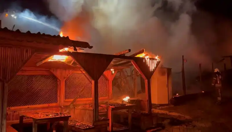 Şile'de Altı Gözleme Restoranı Biranda Alev Alev Yandı!