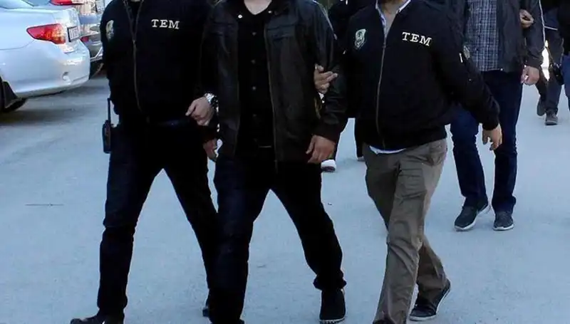 İstanbul'da Terör Operasyonu: 14 Gözaltı ve Detaylar