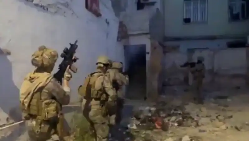 75 İl Genelinde Uyuşturucu Operasyonları: 2 Bin 311 Şüpheli Yakalandı
