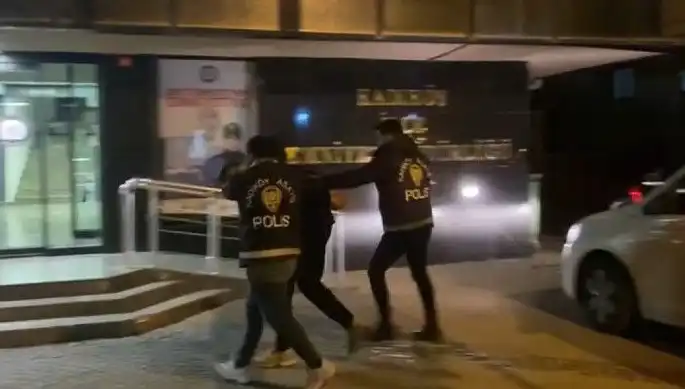 Galatasaray Taraftarını Yaralayan Kişi Sonunda Yakalandı, Gözaltına Alındı!