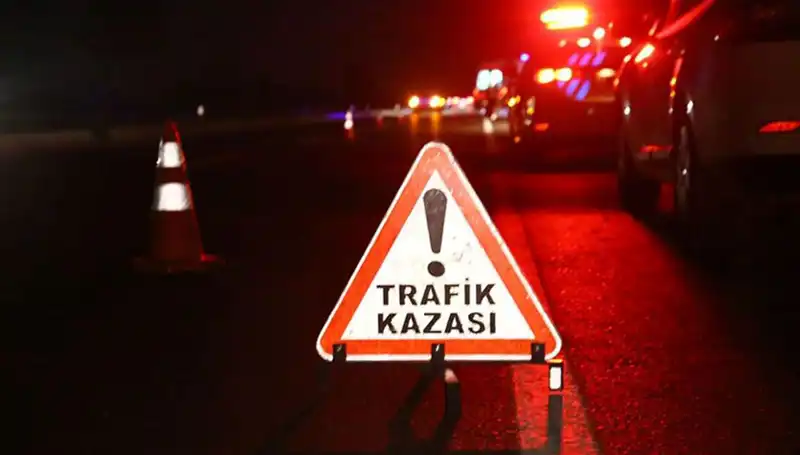 Şanlıurfa'da Zincirleme Kaza: 7 Yaralı, İki Araç Takla Attı