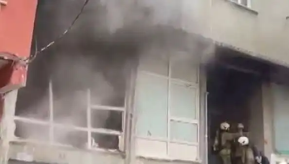 İstanbul'da Beş Katlı Binada Alev Alev Yanan İş Yeri: Yangının Nedeni Ne?