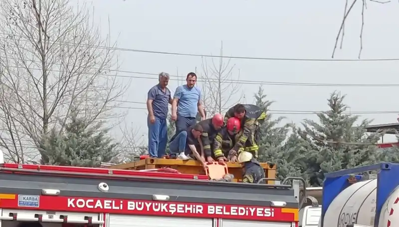 Tehlikeli Madde Taşıyan TIR Tankına Düşen Adam, Ağır Yaralı Olarak Hastaneye Kaldırıldı!