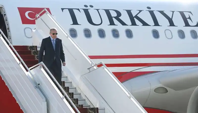 Cumhurbaşkanı Erdoğan İtalya Gezisi Sonrası Türkiye'ye Döndü: Neler Konuşuldu?