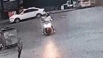 İstanbul'daki AVM'de Korkutan Saldırı: Ateş Açıldı