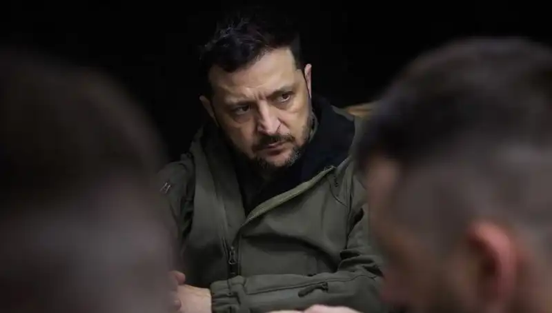 Zelenski, NATO'daki Nadir Element Anlaşmasının Olmadığını Duyurdu