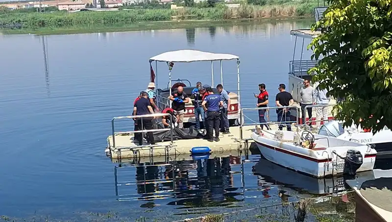 Fırat Nehri’nde Gizemli Bir Keşif: Erkek Cesedi Bulundu